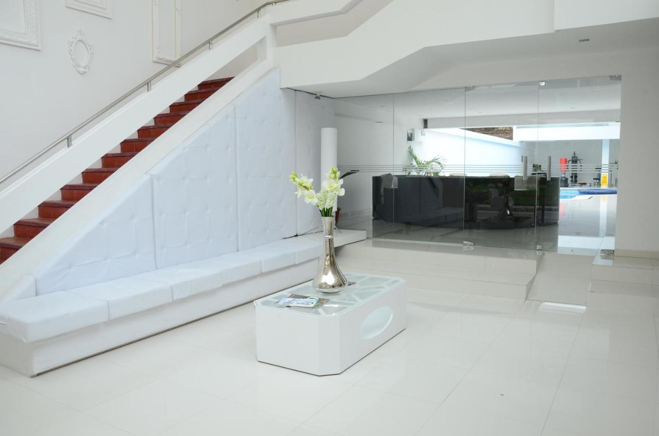 Hotel Senses Equipetrol Санта-Крус-де-ла-Сьерра Экстерьер фото