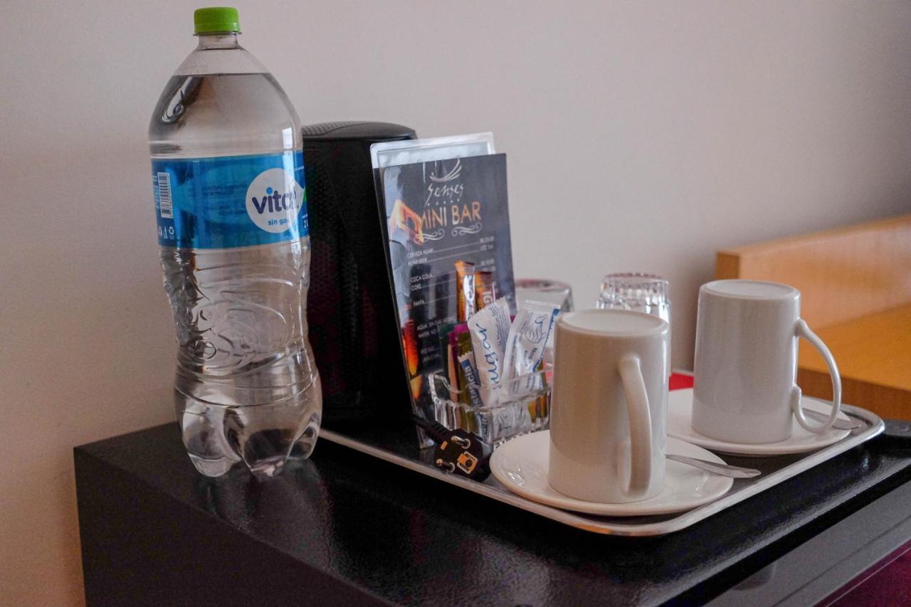 Hotel Senses Equipetrol Санта-Крус-де-ла-Сьерра Экстерьер фото